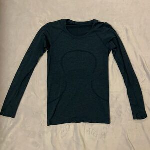 LULULEMON long sleeve run top